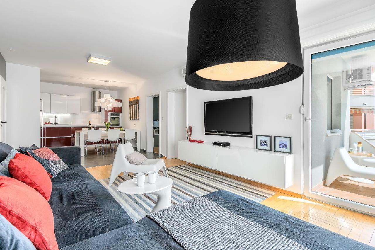 Apartment Lungomare Pula Extérieur photo